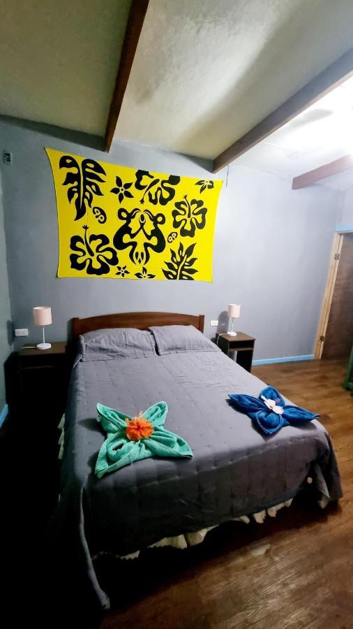 Hostal Henua Roa Hanga Roa Ngoại thất bức ảnh