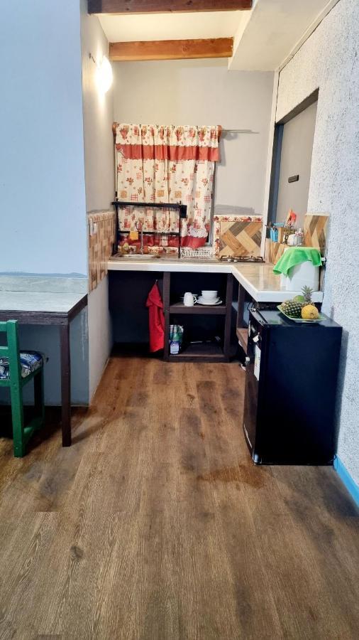 Hostal Henua Roa Hanga Roa Ngoại thất bức ảnh